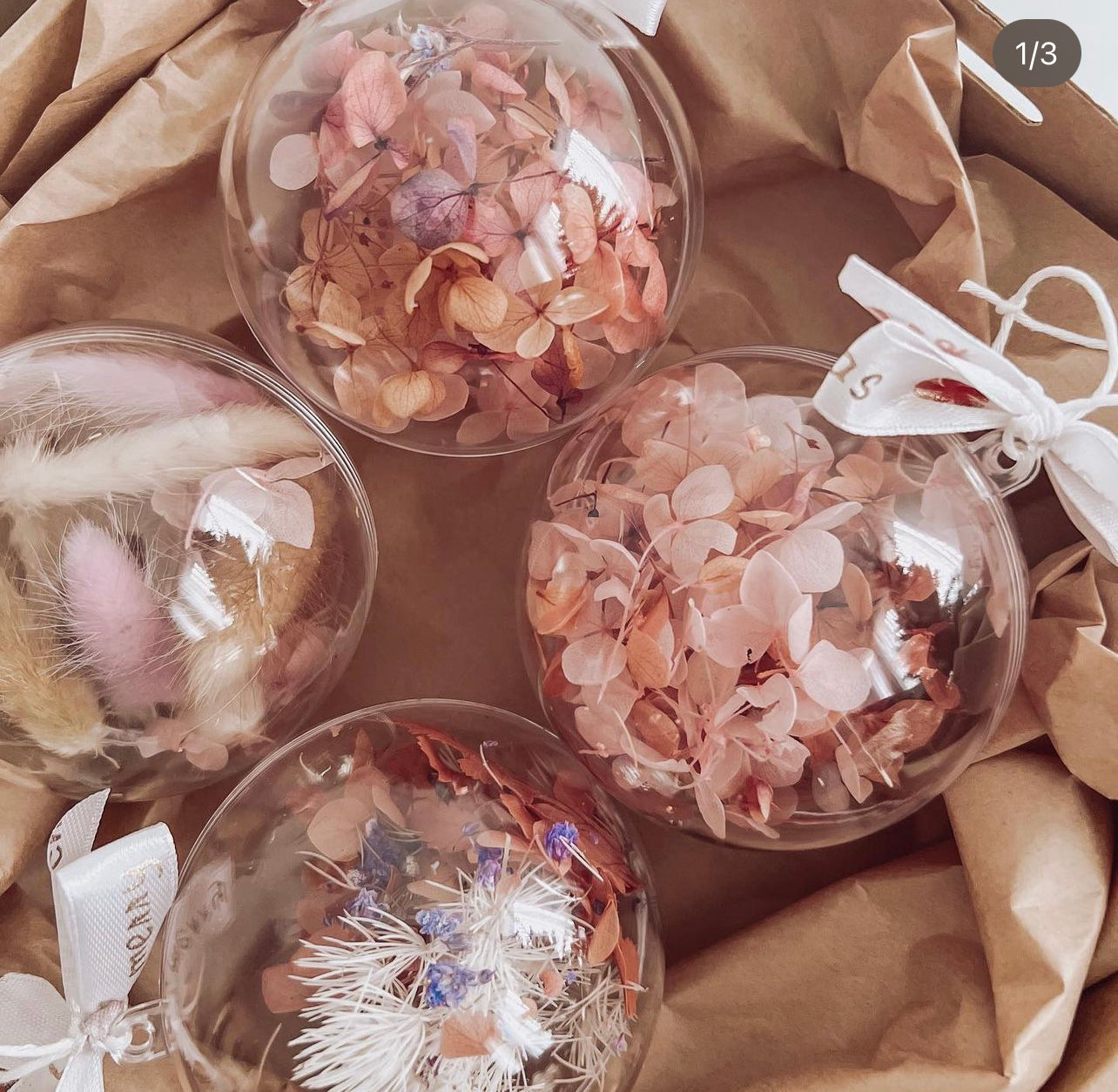 4pack of Dried Flower Baubles in Gift Box