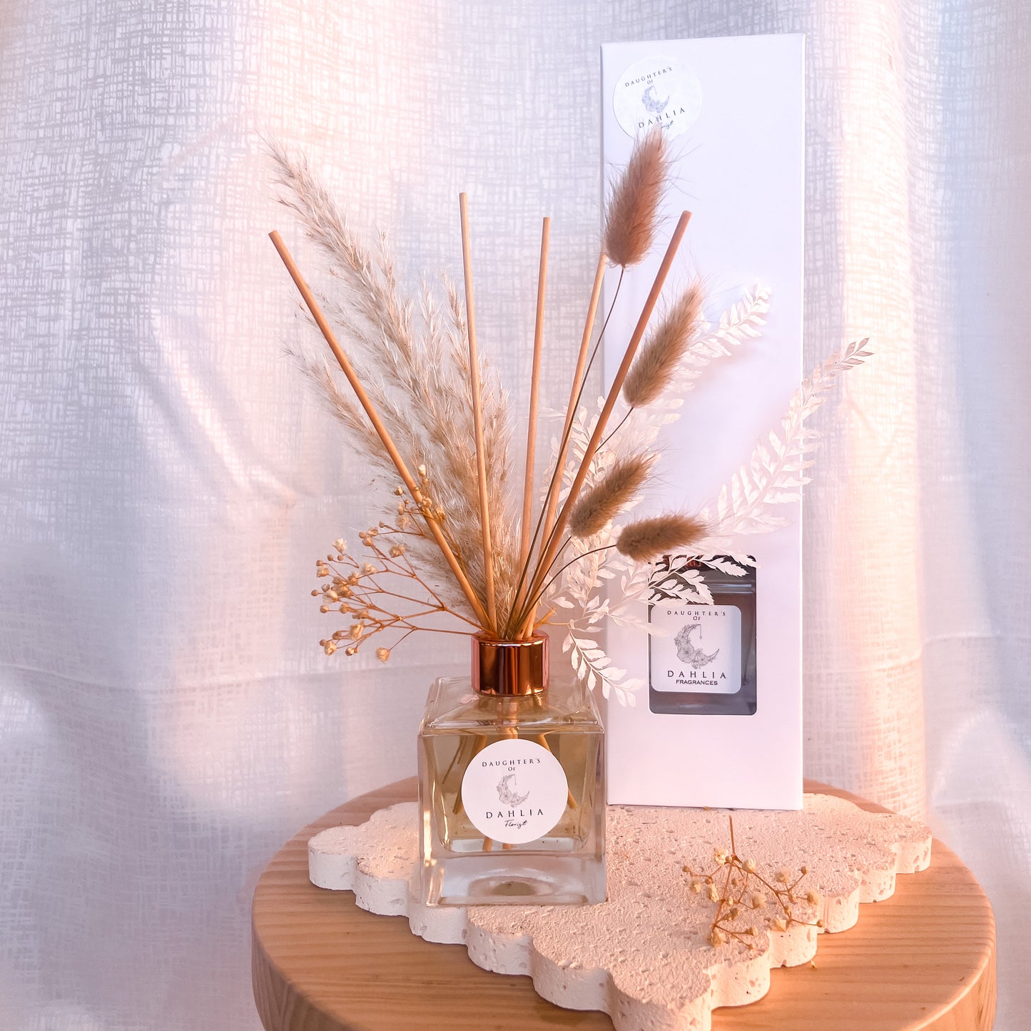 Diffuser With Dried Flowers - Neutral