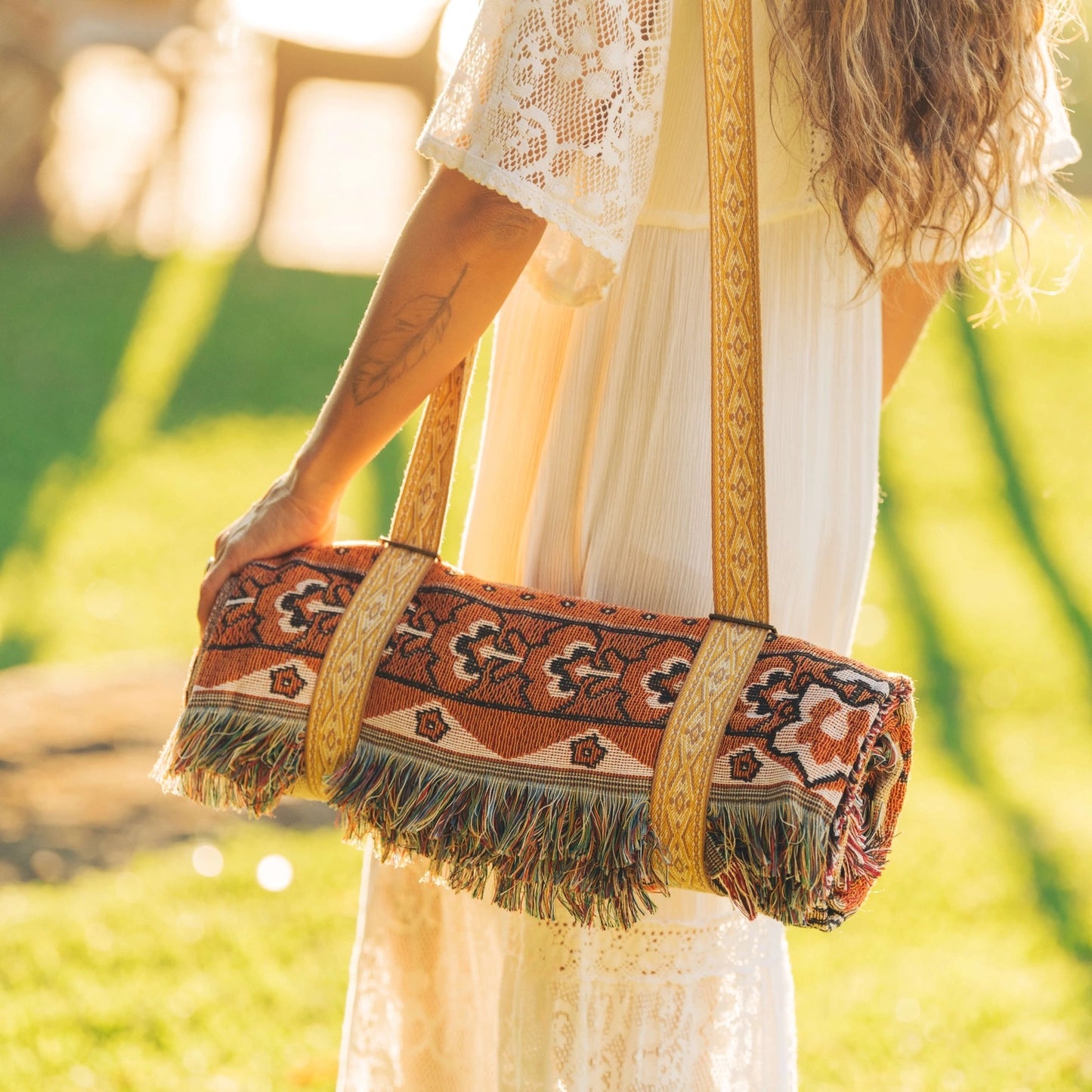 'penny Lane' Woven Picnic Rug/Throw - With Shoulder Strap